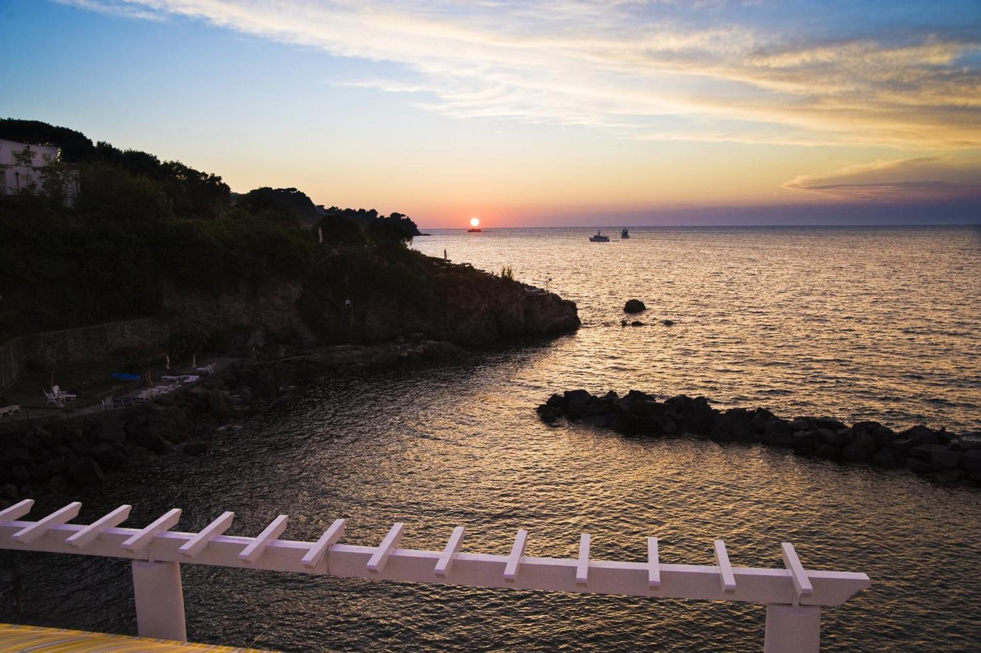 Ischia Blu Resort Bagian luar foto